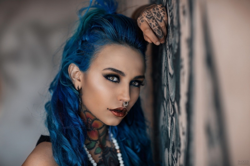 tattoo, Felisja Piana, depth of field, women, Fishball Suicide, portrait, piercing, face, dyed hair, nose rings, blue hair, 1080P, Alessandro Di Cicco