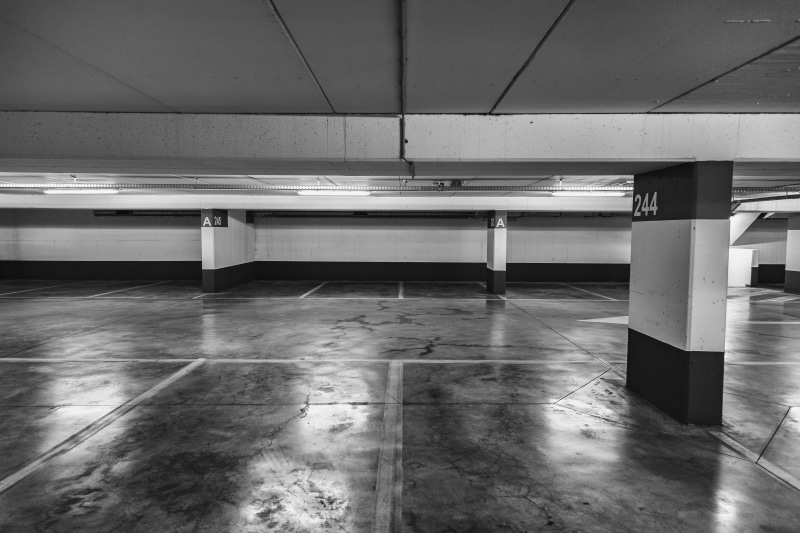 5K, parkniveau, building, garage, tiled floor, concrete, lighting equipment, black, subway, basement, traffic, car park, indoors, flooring, empty, parking garage