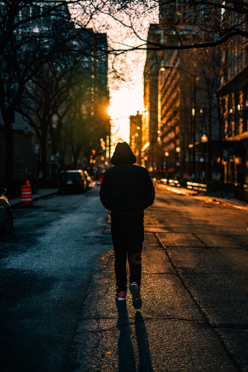 loneliness, transportation, suit, street Light, city Life, men, 5K, caucasian Ethnicity, architecture, males, downtown District, outdoors, tree, cityscape
