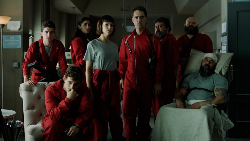 adult, indoors, tv series, real people, multi-Ethnic Group, standing, healthcare And Medicine, young Adult, zip, men, women, three quarter length, La casa de papel