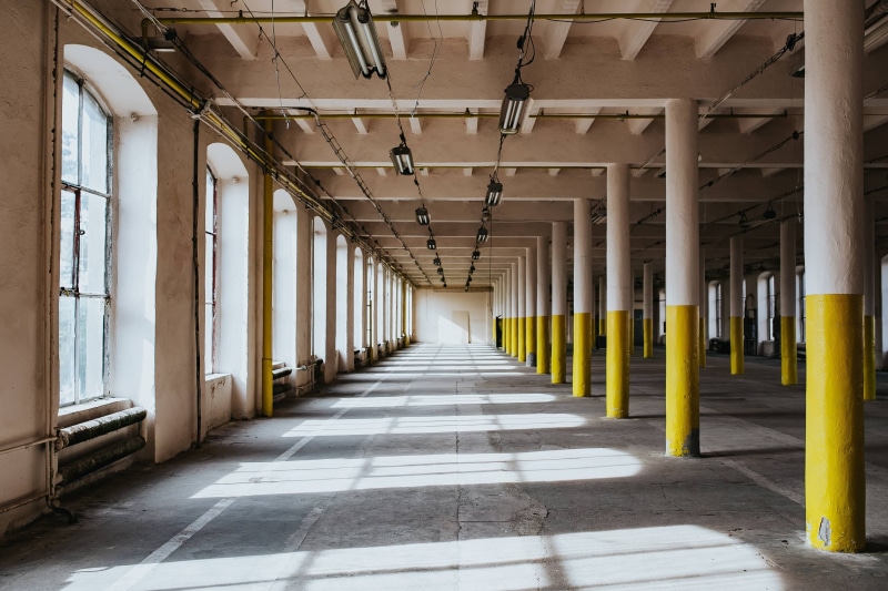 empty, abandoned, absence, Interior, direction, sunlight, arcade, space, windows, architecture And Buildings, corridor, built Structure, pillars, vanishing Point