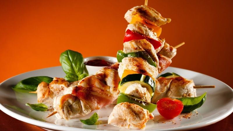 eat, lunch, snack, pepper, indulgence, cuisine, tomatoes, fresh, studio shot, nobody, eating, appetizer, plate, sauce, cucumber, nutrition, salmon, garnish