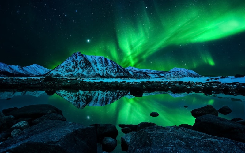 space, landscape, green color, sky, snow, Nature, illuminated, beauty in nature, green, Lake, snowcapped mountain, winter, water, 1080P, astronomy, cold temperature