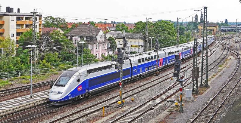 rail- cars, transportation, paris, signal box, historic preservation, outdoors, transit, signals, train de grande vitesse, sncf, passenger train, intercity-express