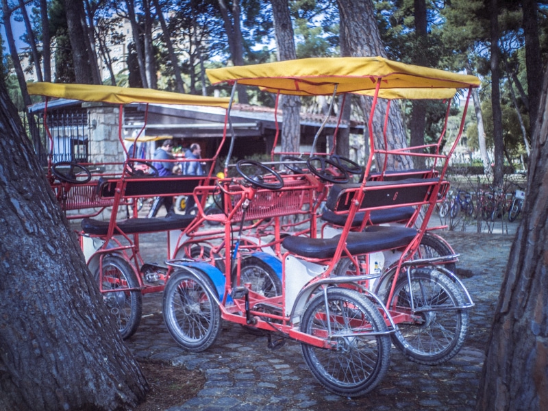 things, zaragoza, park, red, land, tree trunk, nature, business, land vehicle, trees, day, transportation, 4K, rickshaw, bicycle, city, yellow, outdoors
