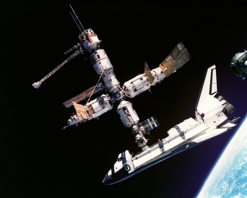 space, motion, outdoors, ship, cooperation, air vehicle, built structure, astronauts, night, industry, sky, travel, no people, cosmos, transportation, connected