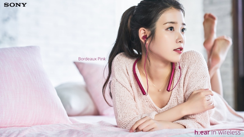 korean, portrait, beauty, one person, oriental, sitting, women, indoors, beautiful woman, bedroom, 4K, pop, asian, hairstyle, bed, long hair, relaxation