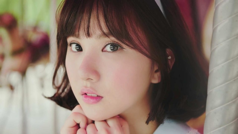 indoors, 1080P, lipstick, innocence, bangs, one person, black hair, hairstyle, looking, close-up, Eunha, human face, Gfriend, K-pop, contemplation, young adult