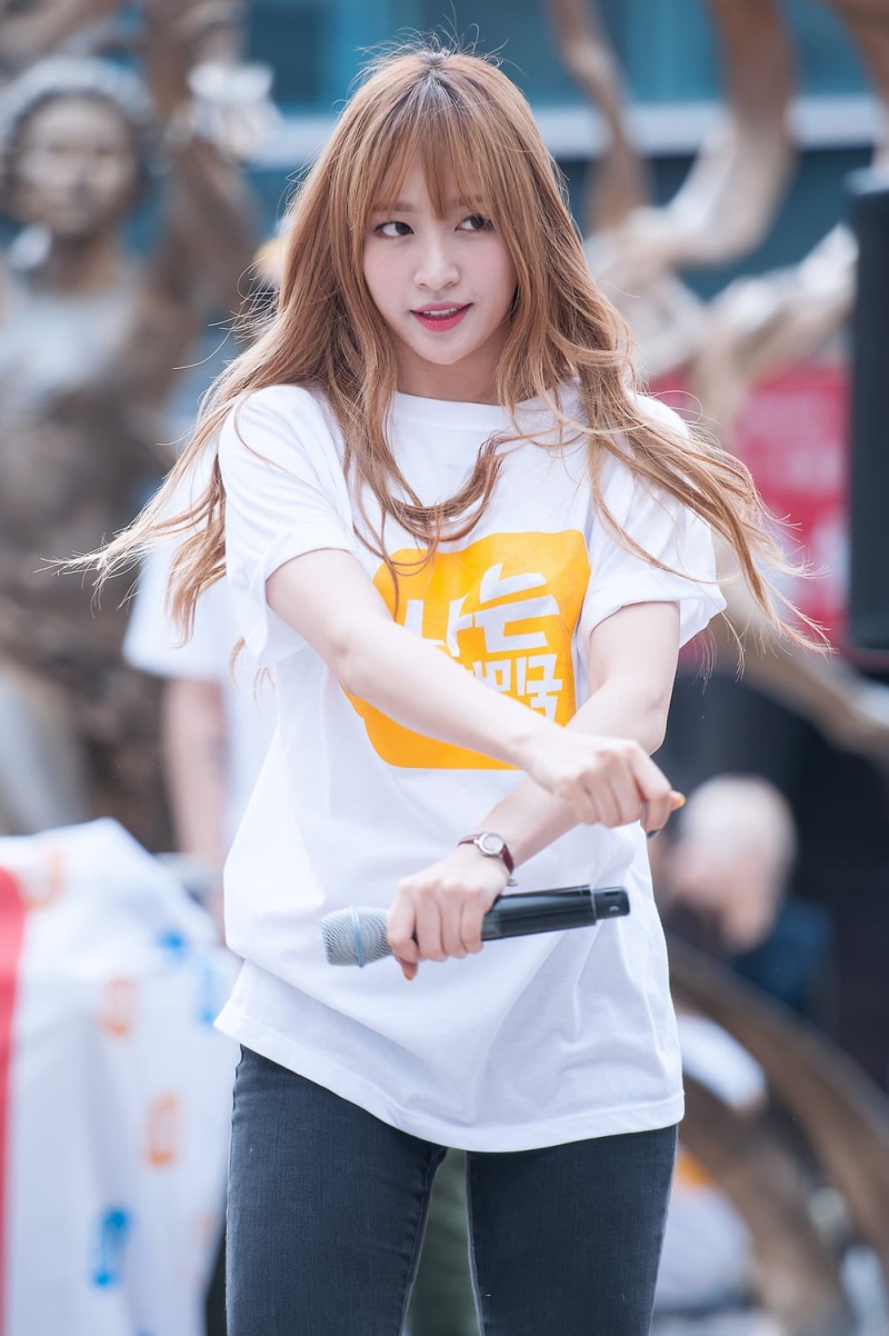 Hani, looking at camera, crew, s, t, one person, 720P, casual clothing, young adult, women, hair, emotion, child, white, beauty, happiness, Asian, long hair