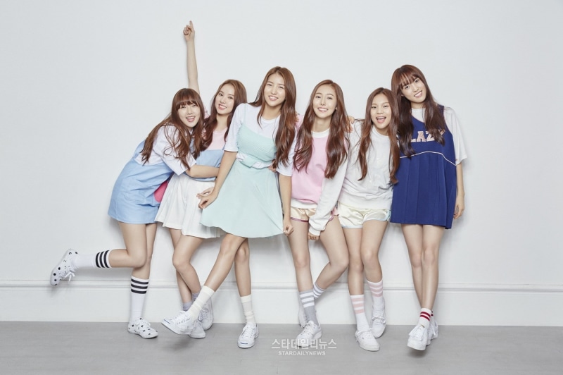 teenager, Idol, girls, happiness, front view, beautiful woman, child, indoors, teenage girls, looking at camera, music, studio shot, togetherness, Gfriend