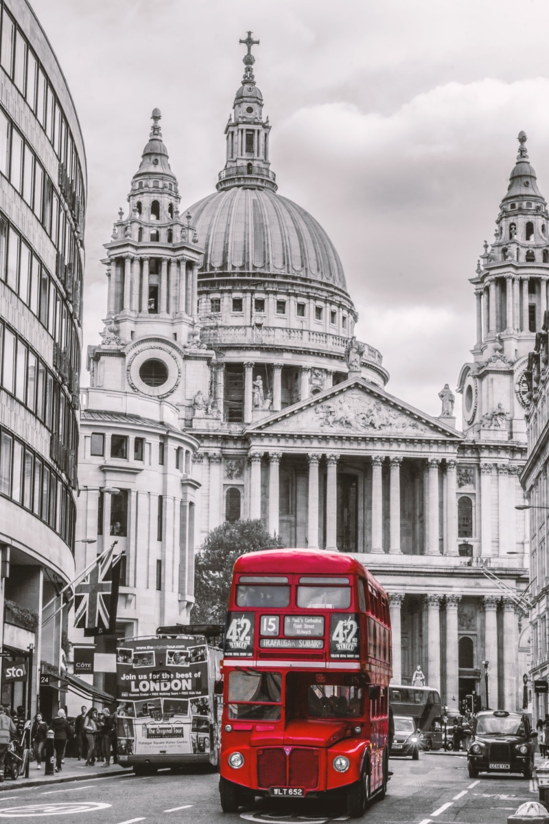 bus, united kingdom, built structure, building exterior, religion, black and white, land vehicle, building, dome, selective, government, england, mode of transportation