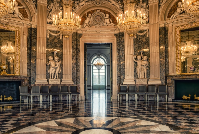 luxury, the past, flooring, building, wealth, noble, mirroring, sculpture, arts culture and entertainment, indoors, hall, tiled floor, gloss, antique, 5K