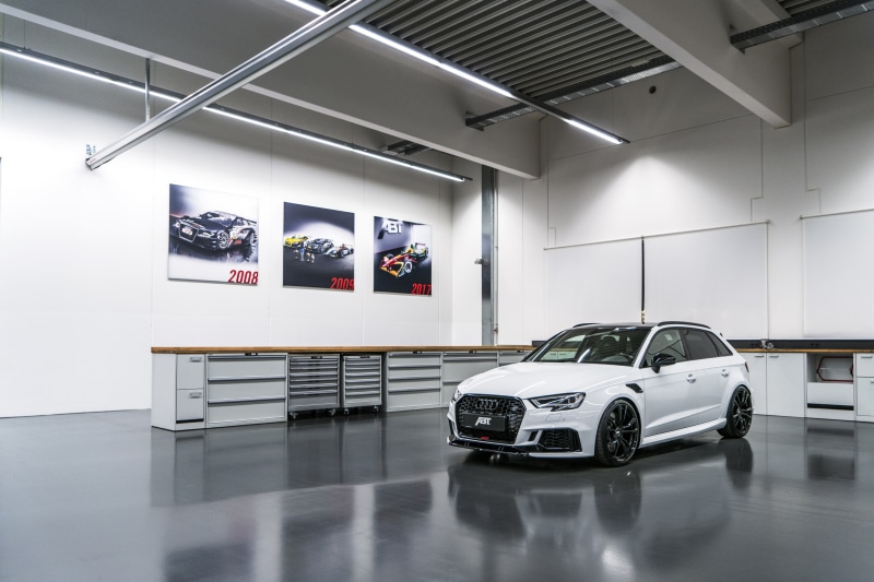 creativity, architecture, paint, built structure, modern, ceiling, motor vehicle, white color, wealth, art and craft, flag, luxury, car, 2017, rs3, audi