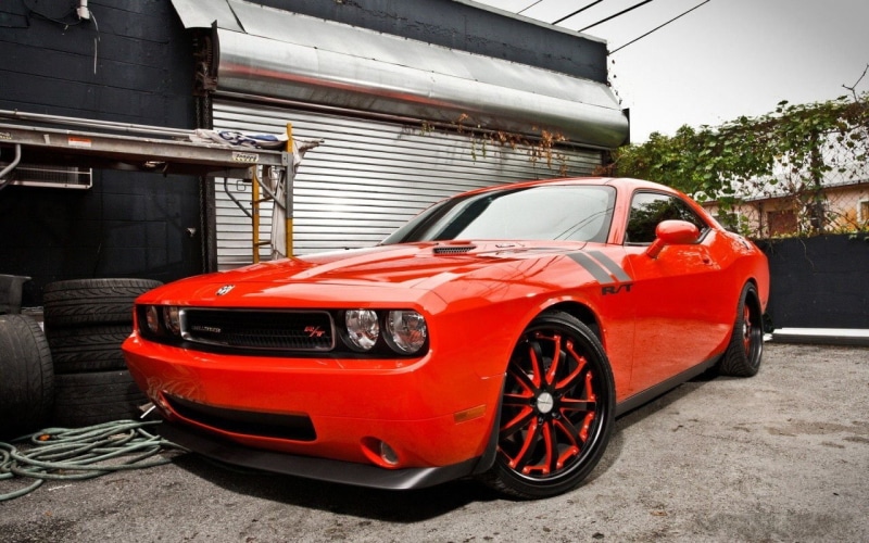 720P, car, transportation, day, garage, Dodge, architecture, outdoors, Dodge Challenger R/T, coupe, retro styled, built structure, building exterior, convertible