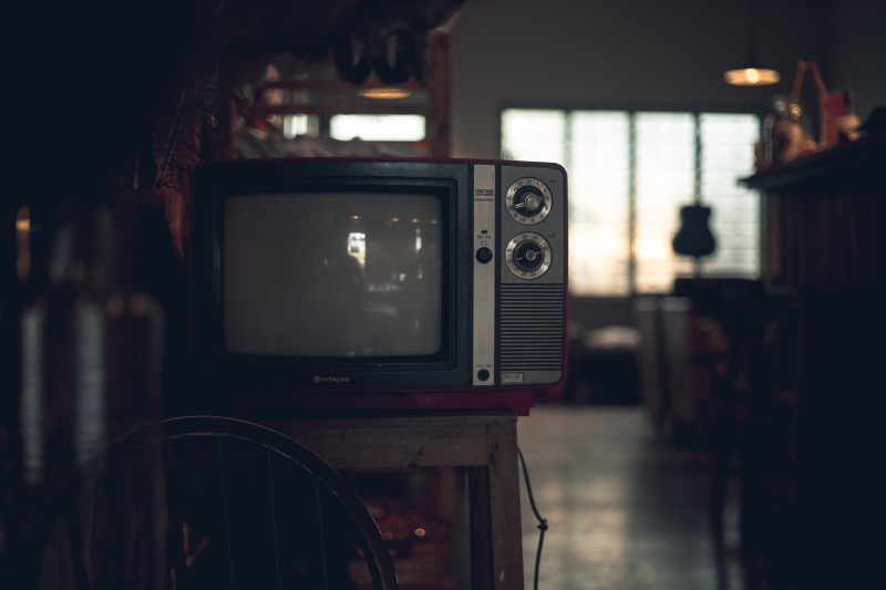 old, room, no people, lighting equipment, light, reflection, technology, retro styled, electronic, architecture, screen, illuminated, tv, CRT TV, classic