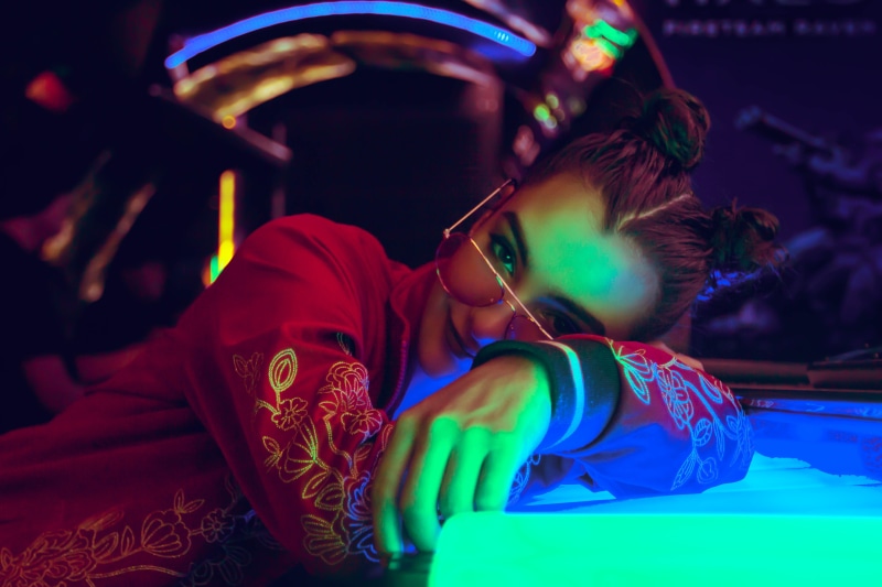 5K, urban, smirk, asia, female, green, people, working, portrait, neon, woman, adult, women, glasses, men, lifestyles, looking, neon light, cultures, occupation