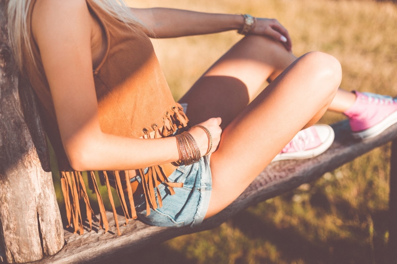 human body part, outdoors, human limb, sun, leisure Activity, beautiful woman, lifestyles, body part, Style, adult, human Leg, girl, white, enjoying, sitting