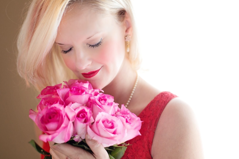 blonde haired, young Adult, only women, top, hair, adult, one Woman Only, beautiful woman, red, studio shot, scoop, rose, happiness, female, cheerful, flowering plant