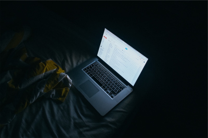 email, computer, wireless technology, turned, keyboard, sheets, copy space, communication, technology, studio shot, textile, no people, gmail, computer monitor