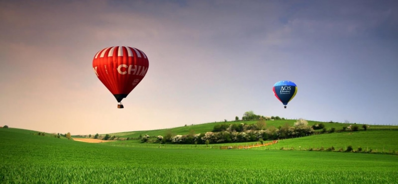 red, Canon 40D, hot, grass, daytime, two, air Vehicle, sport, blue  green, sky, multi Colored, red hot, hot Air Balloon, green, blue and red, landscape