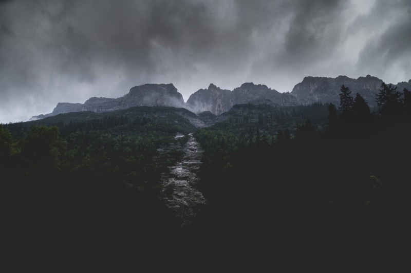 mountain range, tranquil scene, tranquility, mountain, no people, environment, day, idyllic, non-urban scene, forest, nature, outdoors, beauty in nature