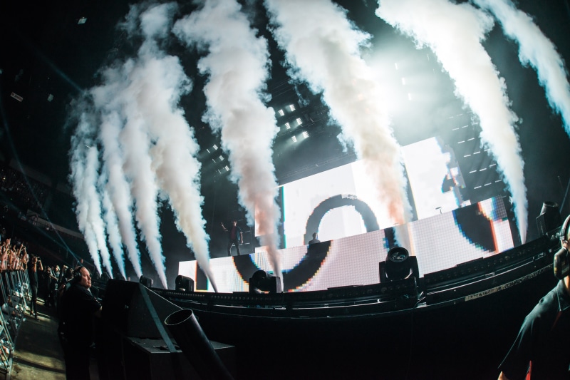 smoke - physical structure, pyro, sky, cloud - sky, live, moment, music, illuminated, built structure, livemusic, artist, low angle view, day, amusement park