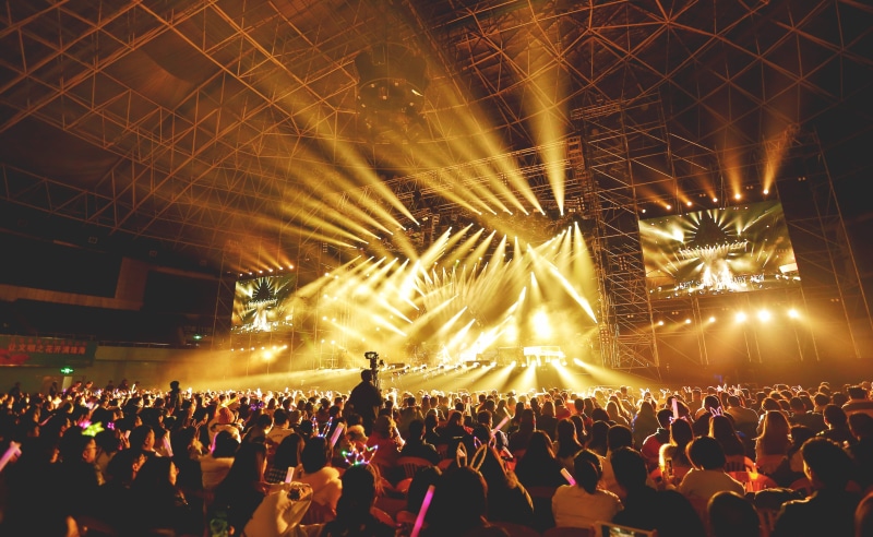men, entertainment, night, stage light, rave, lights, positive emotion, festival, party, celebration, arts culture and entertainment, enjoyment, people