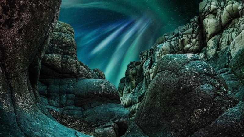 beauty in nature, no people, rock - object, tranquil scene, nature, aurora borealis, formation, phenomenon, eroded, rock formation, landscape, photography