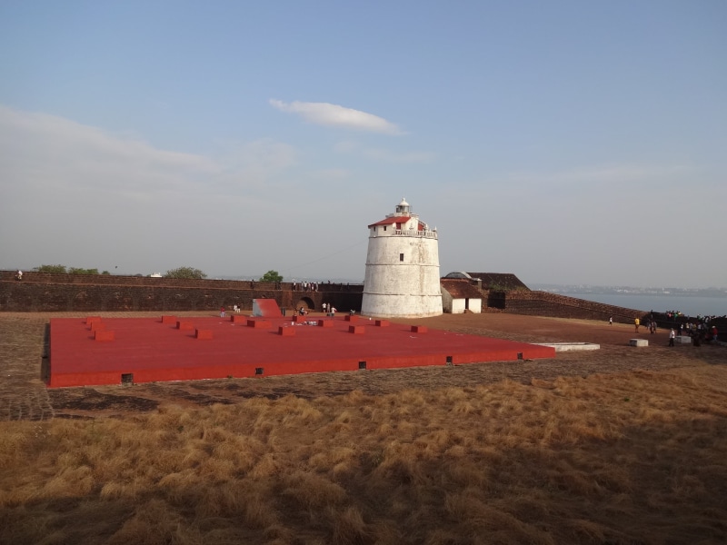 outdoors, nature, lighthouse, sky, 2K, building exterior, day, monument, protection, tower, aguada, india, landmark, plant, tourism, landscape, fortification