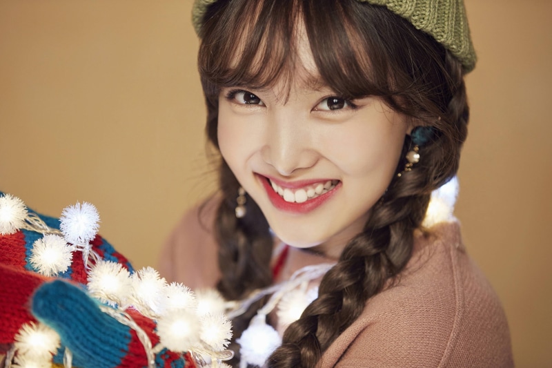 winter, Twice, women, lifestyles, singer, young adult, Christmas, brown hair, 2K, celebration, beautiful woman, looking at camera, happiness, body part