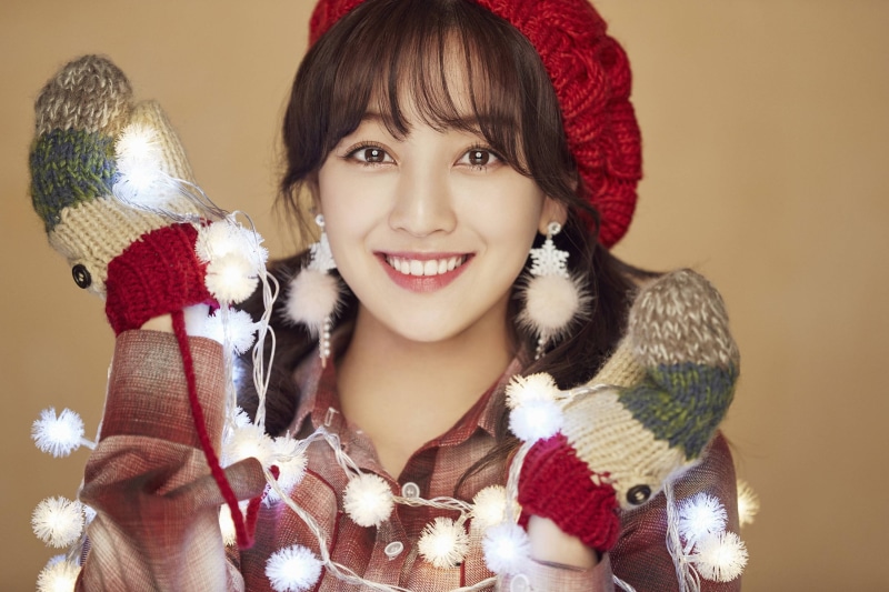teeth, looking at camera, celebration, K-pop, Twice, one person, 2K, headshot, holiday - event, warm colors, beautiful woman, Twice Jihyo, front view