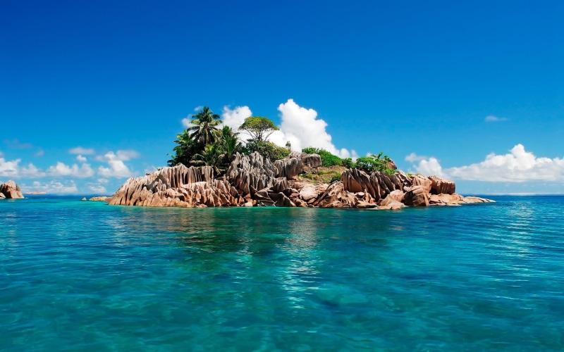 1080P, scenics - nature, tranquility, waterfront, land, rock formation, rock, green, idyllic, beauty in nature, turquoise colored, sea, blue, day, tranquil scene