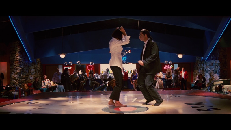people, leisure activity, real people, adult, 1080P, restaurant, enjoyment, women, dance floor, audience, performing arts event, full length, standing