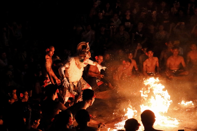 glowing, real people, adult, burning, 5K, crowd, arts culture and entertainment, large group of people, women, fire, fire - natural phenomenon, flame