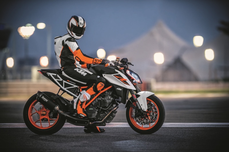 biker, sport, crash helmet, motion, land vehicle, headwear, real people, transportation, KTM, mode of transportation, 2K, motorcycle, bicycle, depth of field