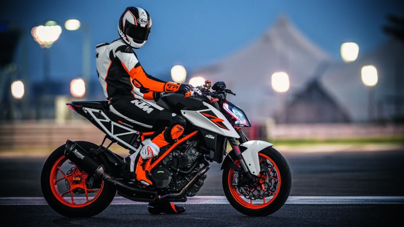 white, rider, turing bike 2017, motorcycle, KTM 1290 Super Duke R, 2K, black