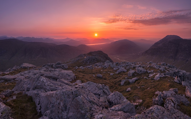 sun, Canon 6D, surrounded, landscape, 8K, Stob Coire Raineach, outdoors, sky, highland, sunset, hill, travel, Dawn, Buachaille Etive Beag, dusk, mountain