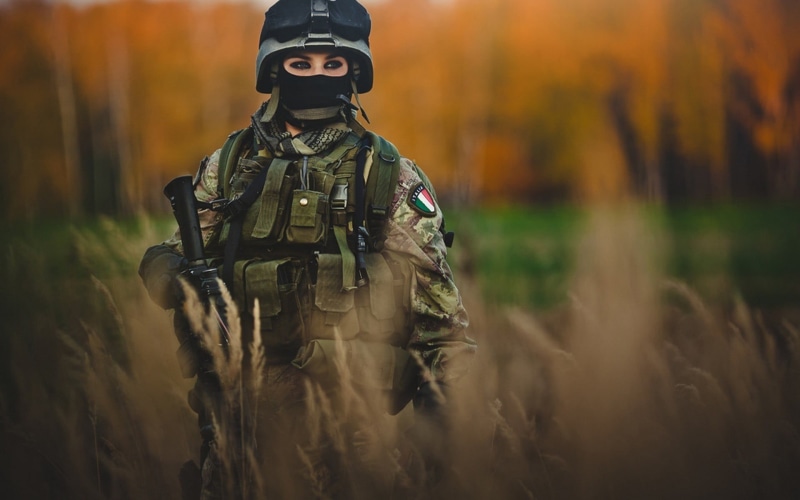 italian, armed forces, day, army soldier, selective focus, weapon, special forces, military, gun, security, land, government, clothing, safety, protection