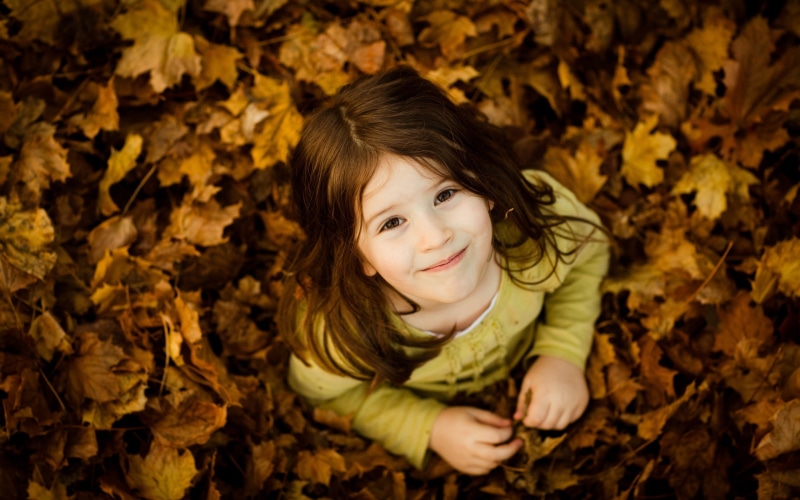 photography, 2K, fallen leaves, fall, children, smiling