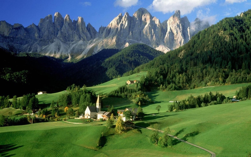 green, village, mountain, grassfield, 1920x1200, forest, world, 1080P, alpine