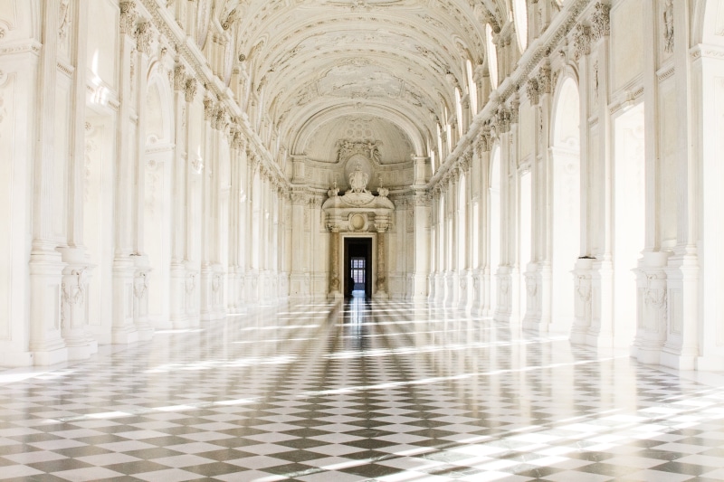 built structure, indoors, flooring, architecture, interior, arcade, one person, the way forward, ceiling, diminishing perspective, arch, day, colonnade