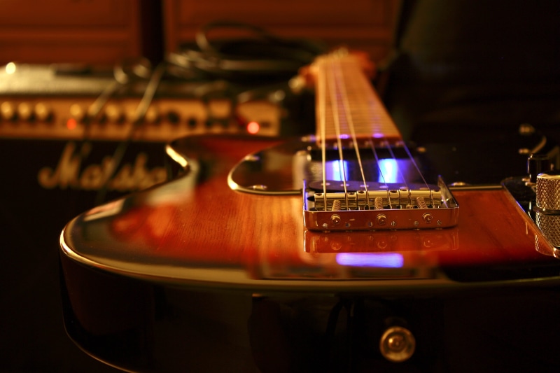 brown, sound, focus on foreground, band, jazz Music, control, 4K, nightlife, motion, performance, record, string, entertainment, front, electric, musical equipment
