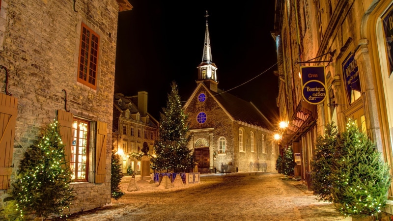 Christianity, old building, window, snow, night, Christmas Tree, street, Quebec, trees, building, christmas lights, house, tower, Canada, history, church