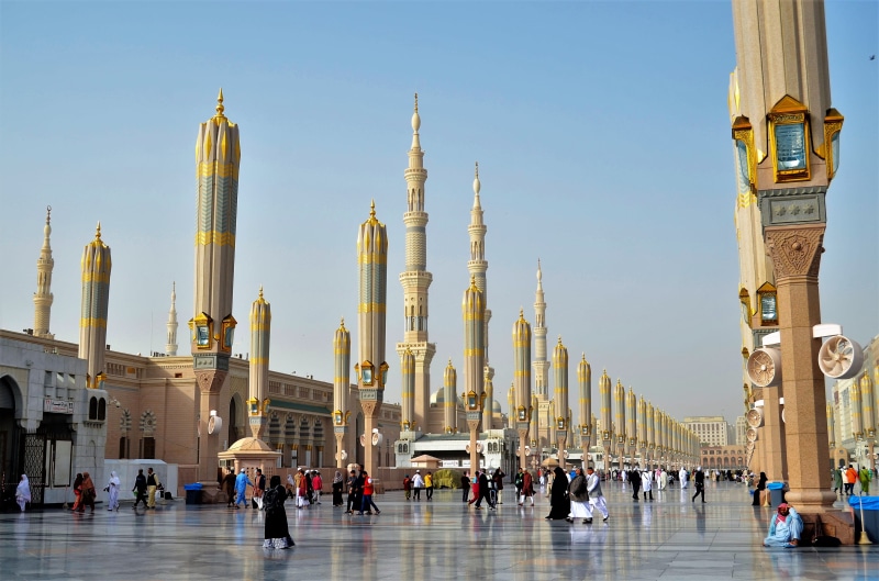 place of worship, men, crowd, belief, islam, mosque, group of people, religion, building, history, masjid, travel destinations, muslim, architectural column