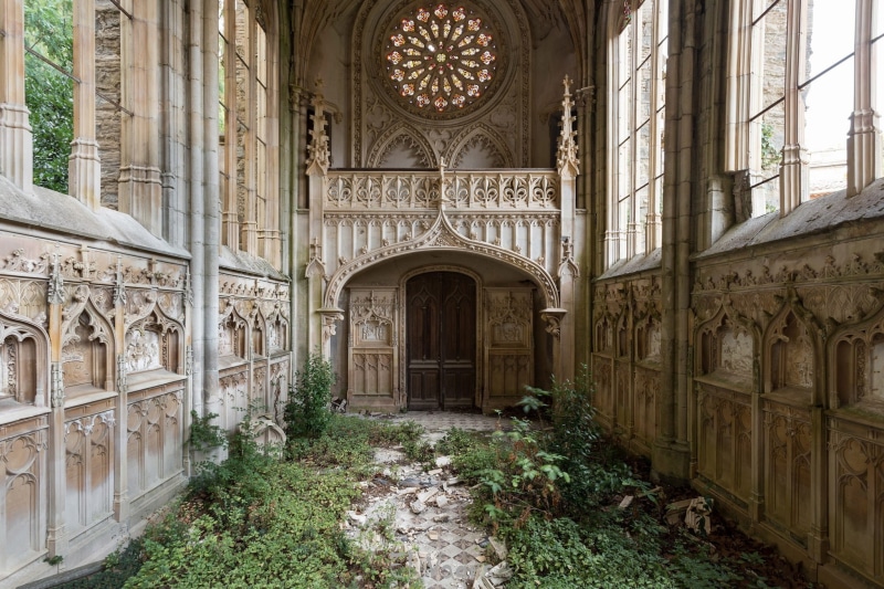 spirituality, building exterior, beige, entrance, no people, France, religion, built structure, window, church, history, building, outdoors, Gothic architecture