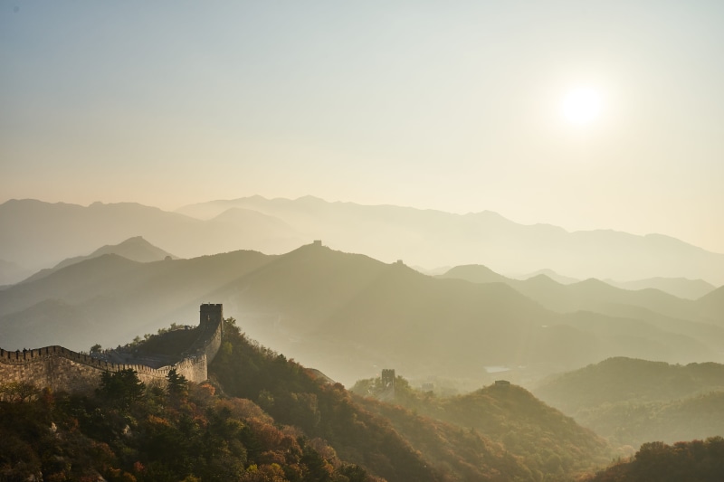 china, mountain peak, fall, scenics - nature, travel destinations, wall, sunlight, non-urban scene, 5K, great wall, architecture, sunset, mountain, morning
