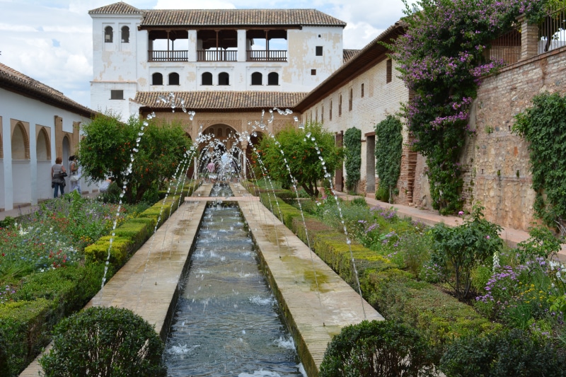 5K, tree, arabic, landscape, castle, outdoors, concrete, architecture, two people, generalife, leisure activity, nature, palace, world heritage, real people