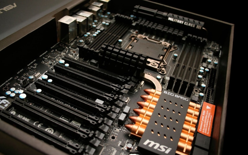 black, 1080P, computer network, complexity, communication, indoors, electrical component, mother board, electrical equipment, no people, global communications