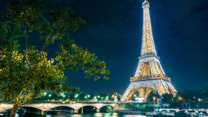 tourist attraction, metropolis, eiffel tower, reflection, tower, river, cityscape, seine, tree, sky, metropolitan area, starry night, paris, stars, 4K