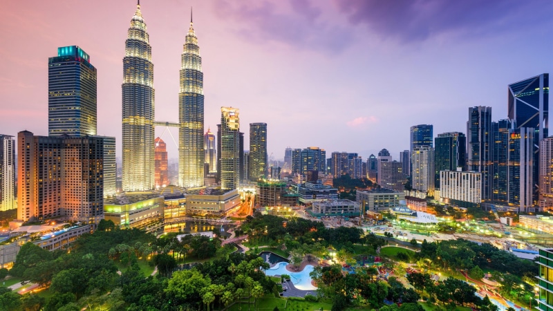 landmark, cityscape, tower block, petronas towers, kuala lumpur, sky, skyline, urban area, metropolitan area, asia, 4K, metropolis, malaysia, skyscraper